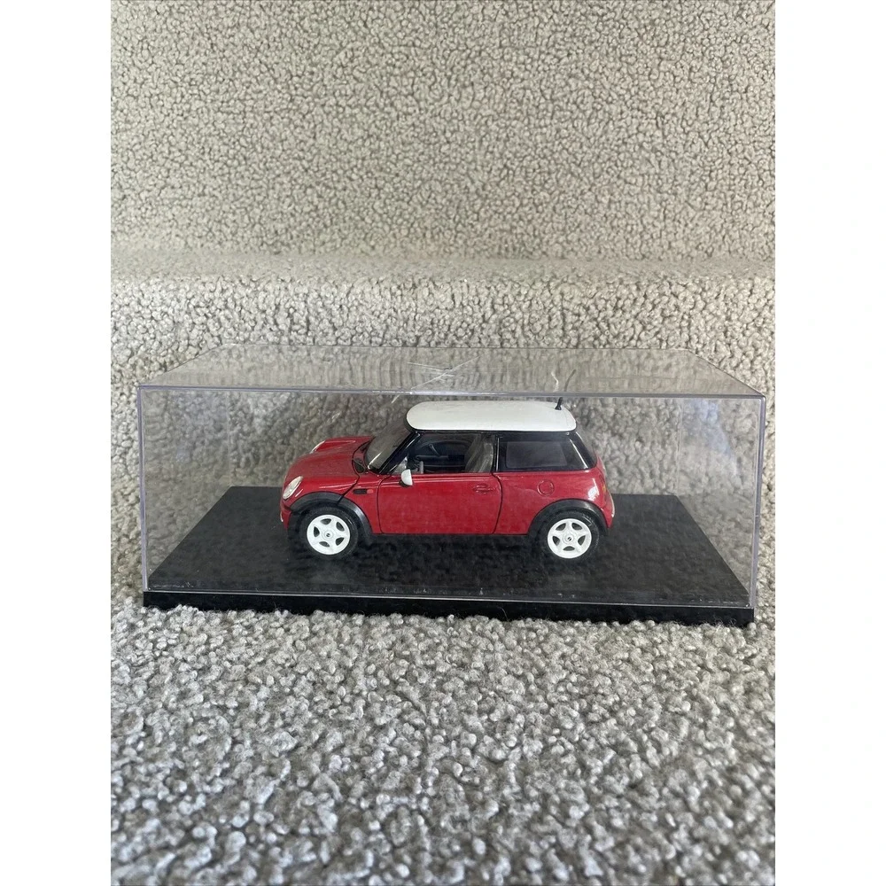 Week 1/32-2001 MINI COOPER -with PLASTIC CASE
